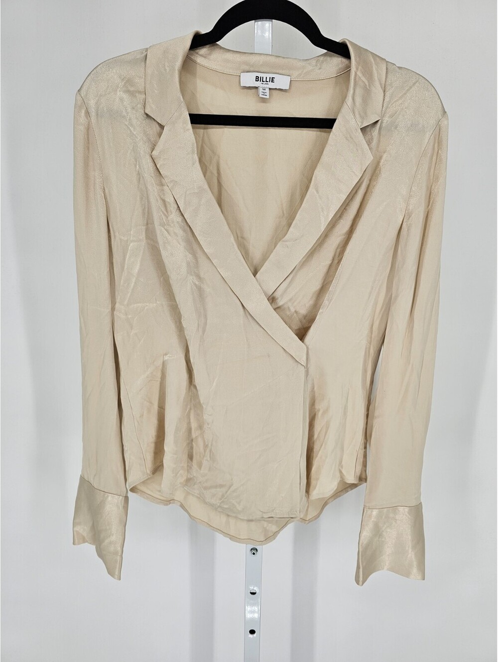 Billie the Label women's Sz M long-sleeve, draped, notched collar blouse Cream